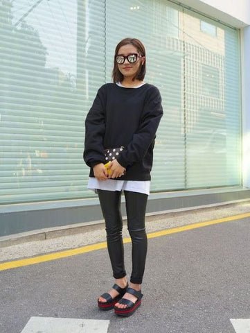 Flatform Sandals with leggings