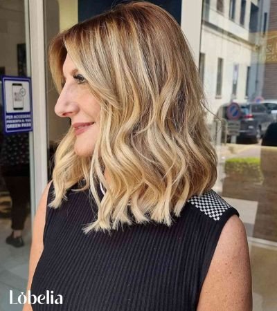 Messy Waves with Face-Framing Layers