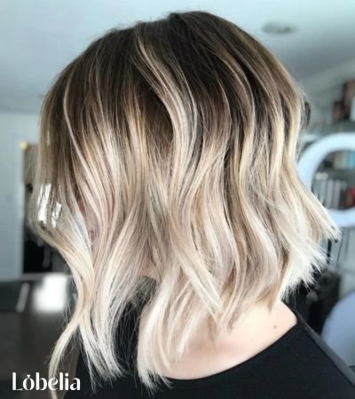 Wavy Inverted Bob