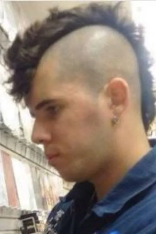 Skullet with Mohawk Vibes