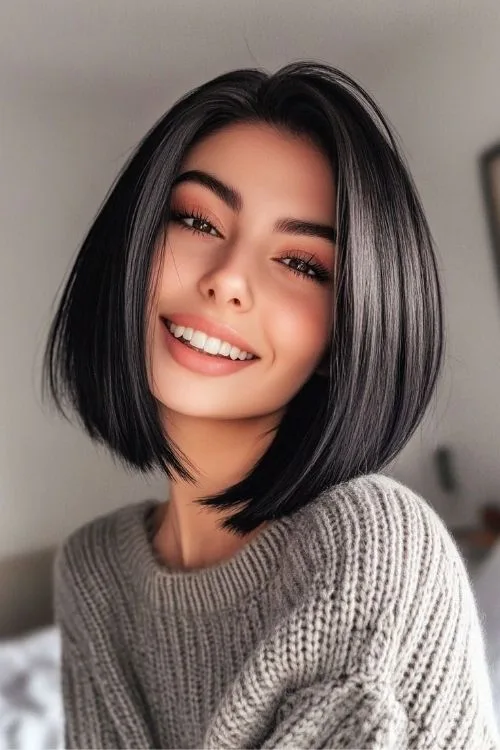 Classic Black Stacked Bob with Shine Finish
